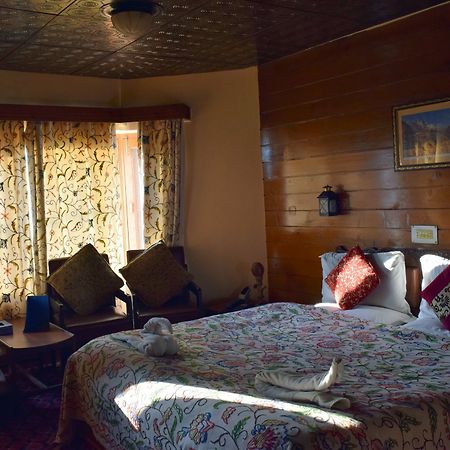 Welcome Hotel Gulmarg Buitenkant foto