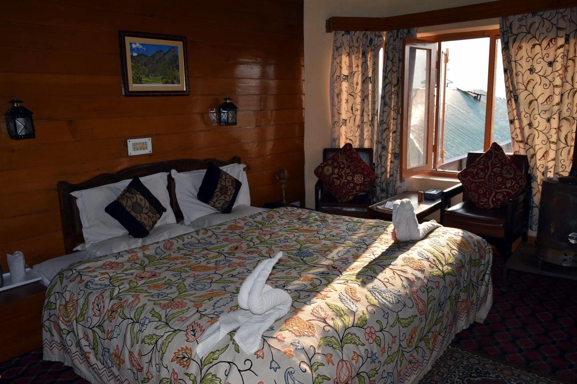 Welcome Hotel Gulmarg Buitenkant foto