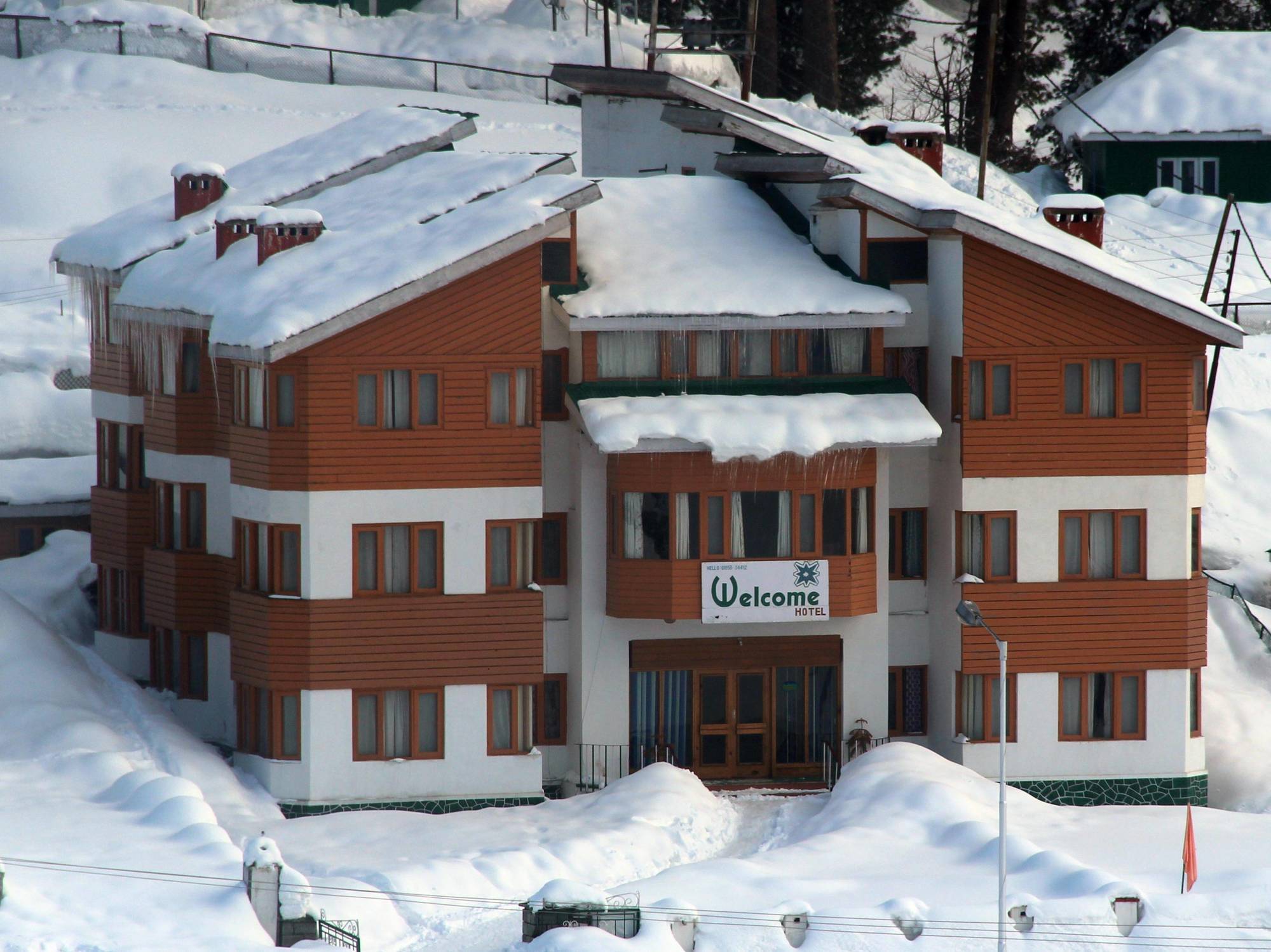Welcome Hotel Gulmarg Buitenkant foto